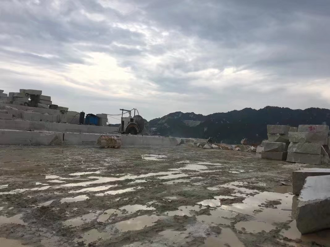 砂巖礦山