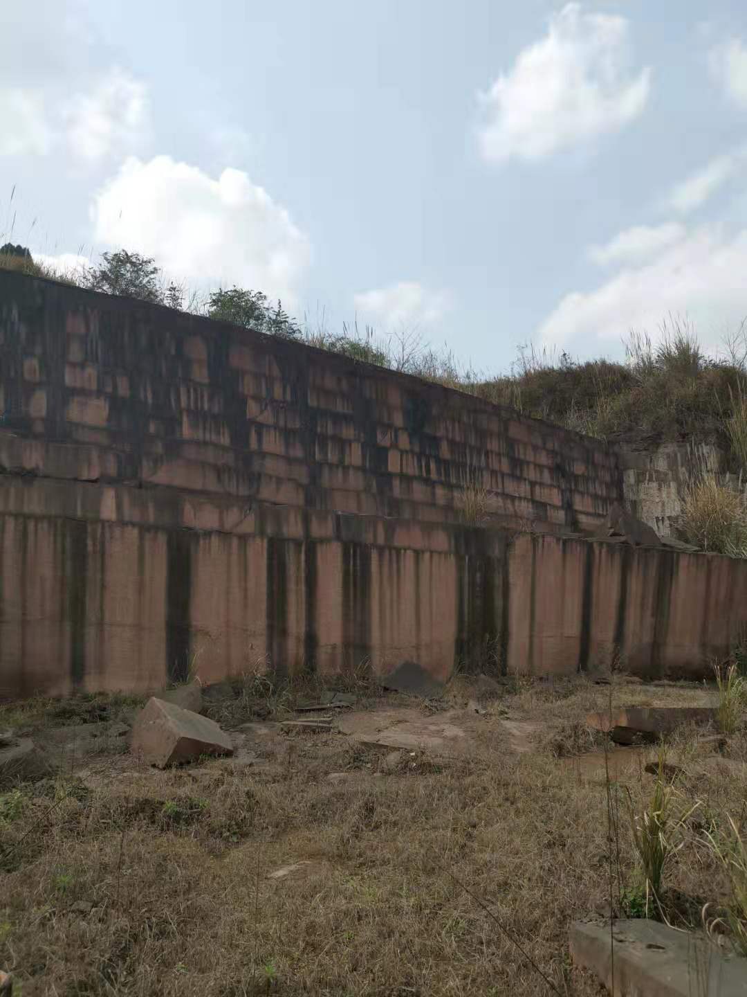 砂巖礦山