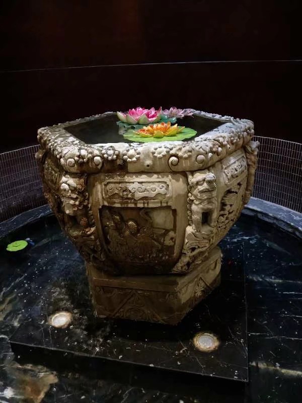 青石砂巖藝術(shù)水缸