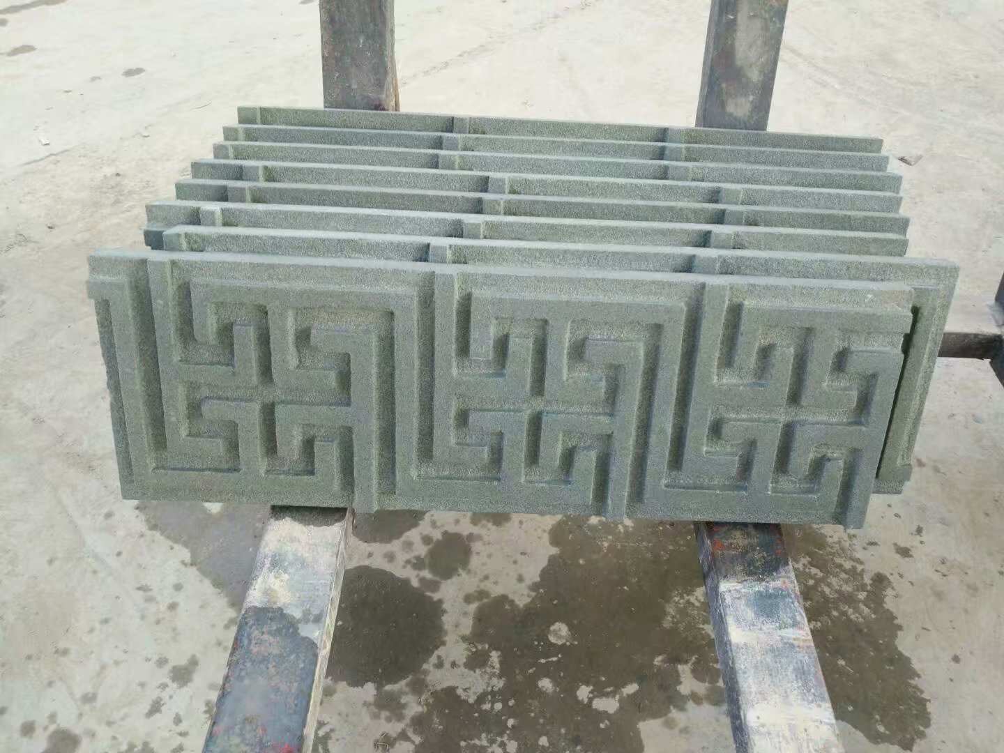 青石