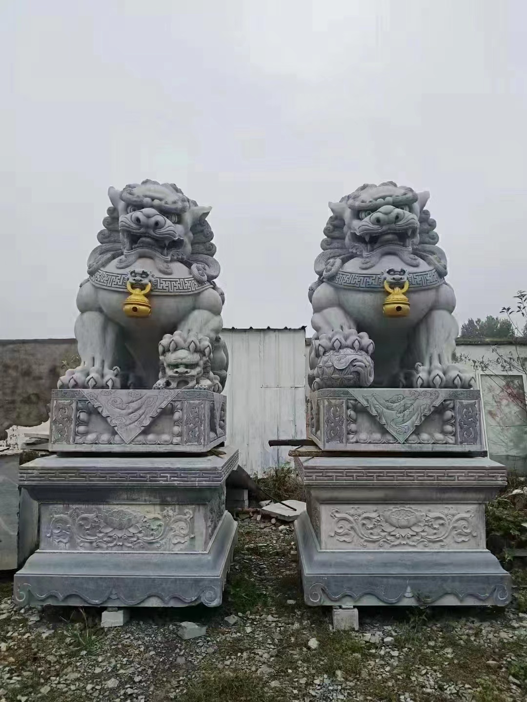 黑砂巖石雕